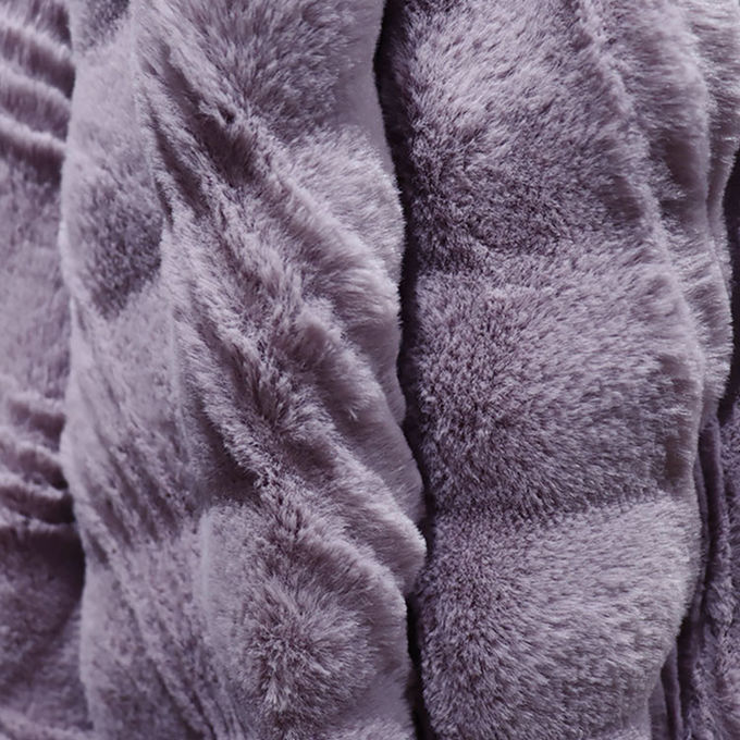 Wysoka odporność na barwy Ciepły zestaw kołdrów Faux Fur Plush Minky 1