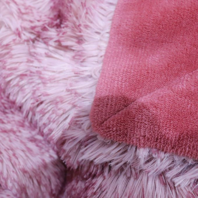 HomeLightweight Faux Fur Throw Blanket Wysoka wytrzymałość Płuszczowy futrowy koc 3