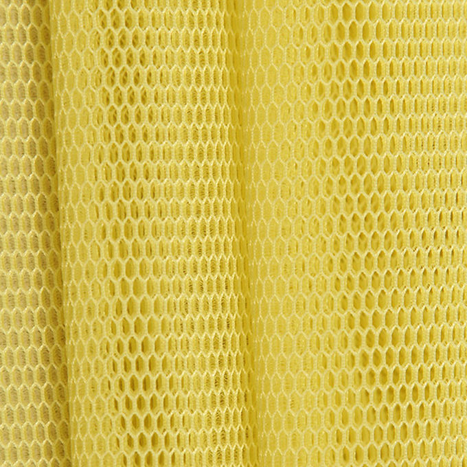 Pamięć 4mm 3D Mesh Material Polyester Mesh Tkanina Bardzo przepustne 4